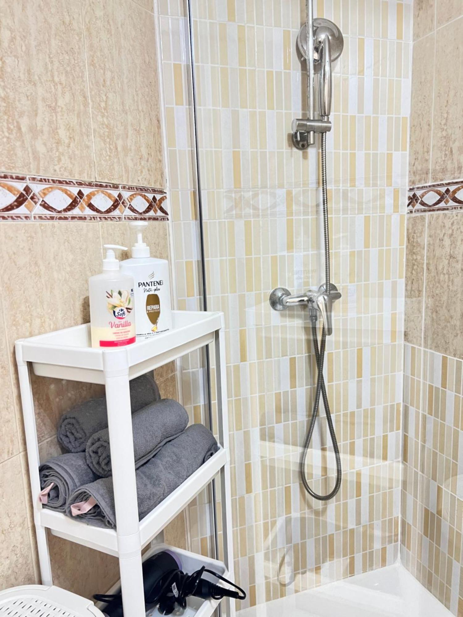 Renovated Cosy Studio 350 M Playa Del Cura, With Official Touristic License ตอร์เรเวียคา ภายนอก รูปภาพ